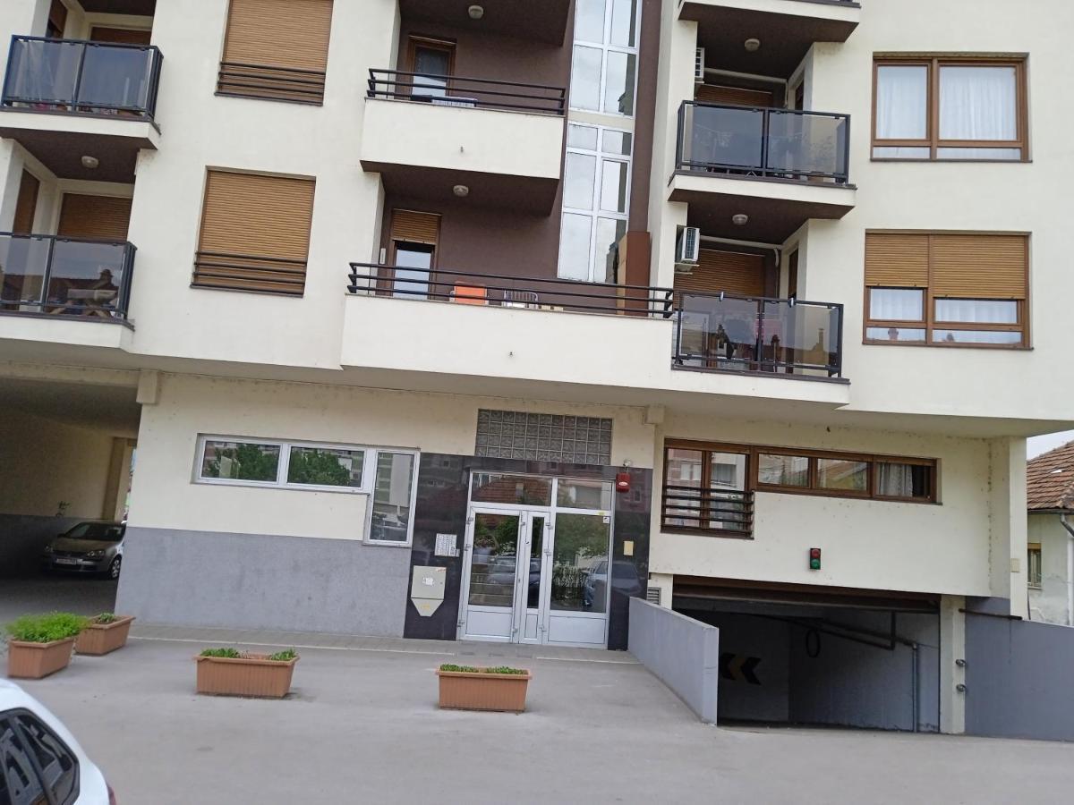 Apartmens Lazarus Banja Luka Bagian luar foto